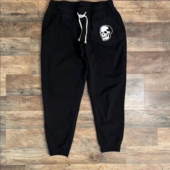 Women's Black Skull Print Joggers - Picture 1 of 3